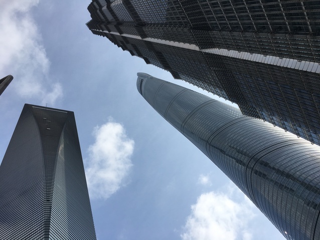 浦東高層ビル群（上海、中国）